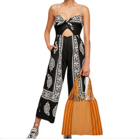 Free People Feel the Sun Black Bandana Paisley Cutout Cropped Jumpsuit Linen - Picture 3 of 14